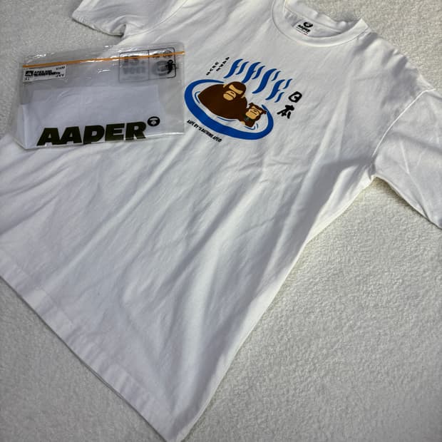 에이프 로고 반팔 m사이즈