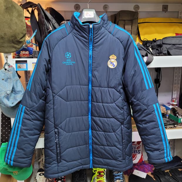 아디다스 레알마드리드 챔피언스리그 패딩