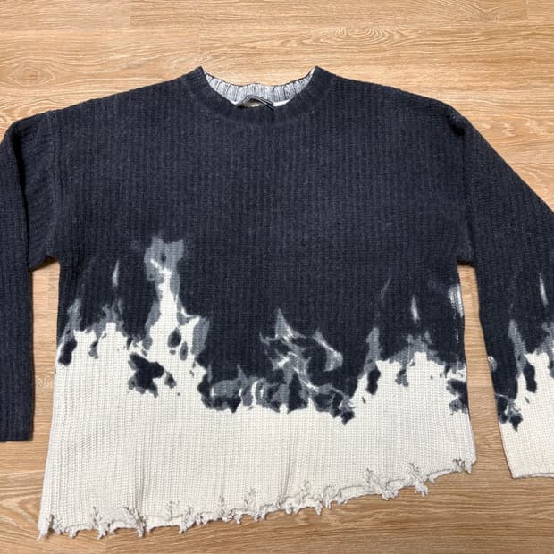 오니츠카타이거 디스트로이드 타이다이 니트 스웨터