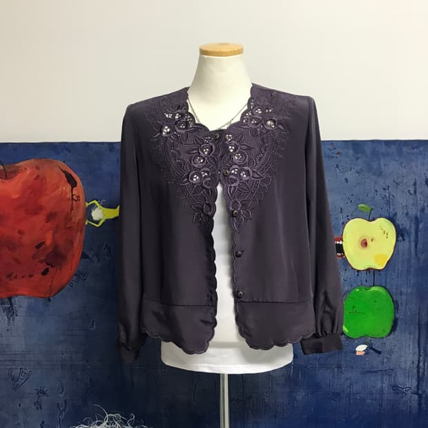 B9) Japan Vintage Blouse