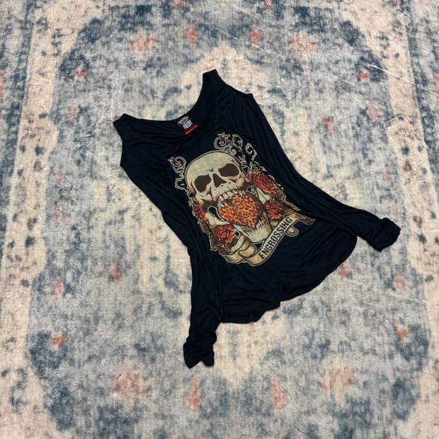 Dig deep off shoulder skull rayon cut se