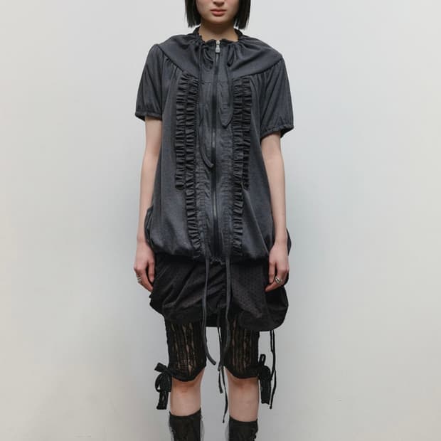 타입서비스 ruffled zip pocket 차콜