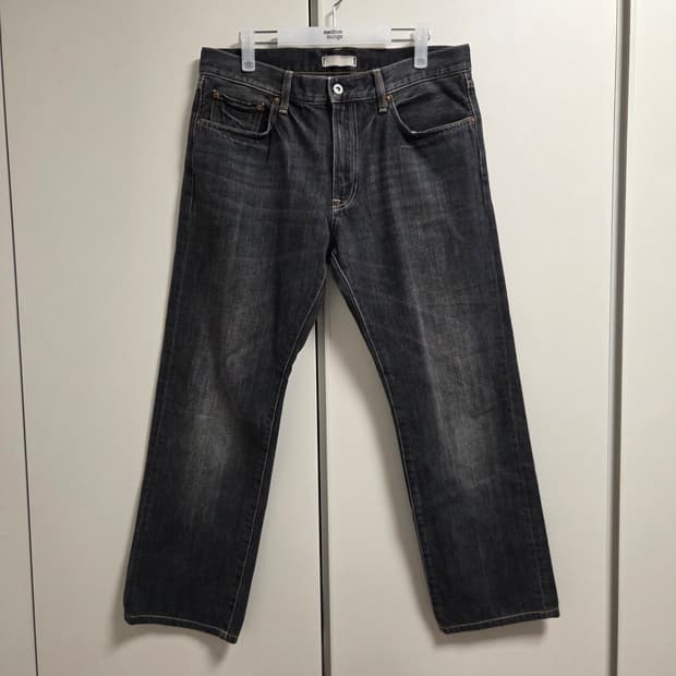 유니클로 흑청 데님 청바지 34-35