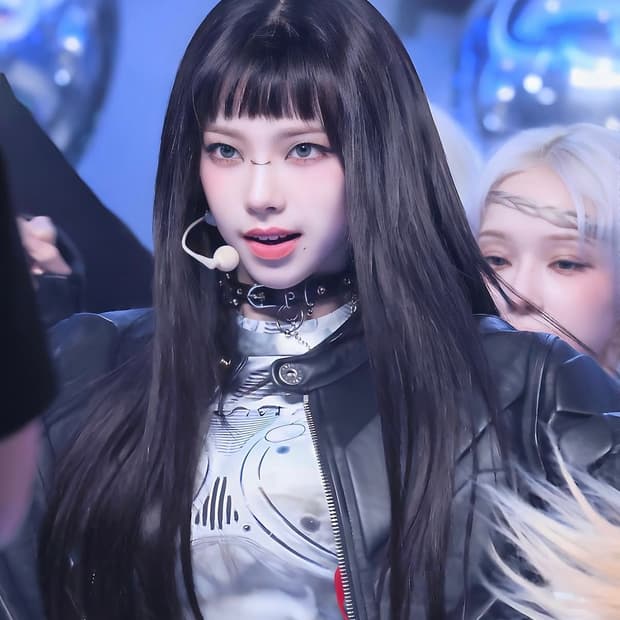 (새상품) oht nerdy 콜라보 초커 카리나 착용