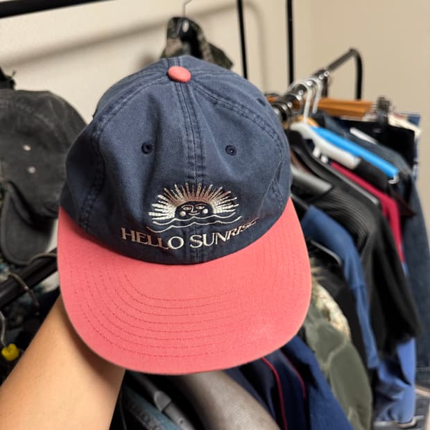 헬로 선라이즈 투톤 로고 캡