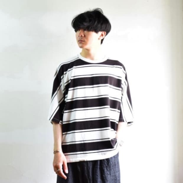 언유즈드 보더티셔츠 블랙