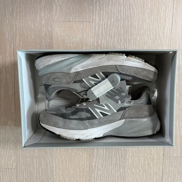 뉴발란스 990v6 그레이 265사이즈