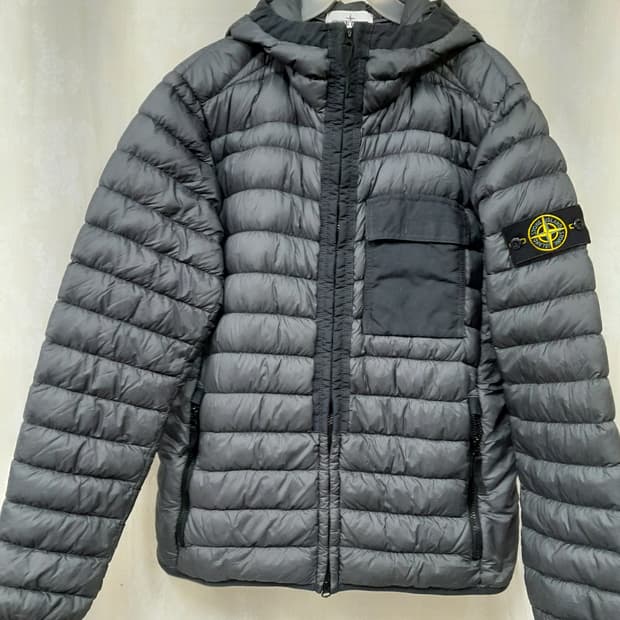 스톤아일랜드 가먼트 패딩 