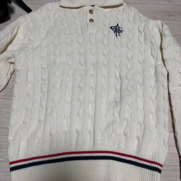 오가프 Wool Collar Cable Knit Ivory