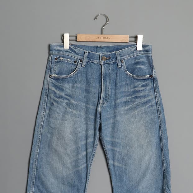 Levi's 503 Denim Shorts (30)