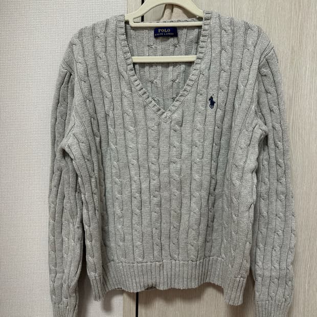 폴로 브이넥 니트 