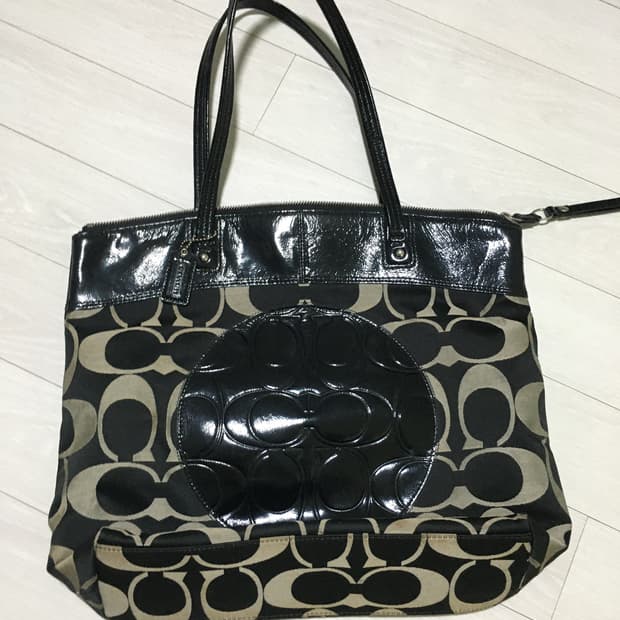 코치 시그니처 토트백