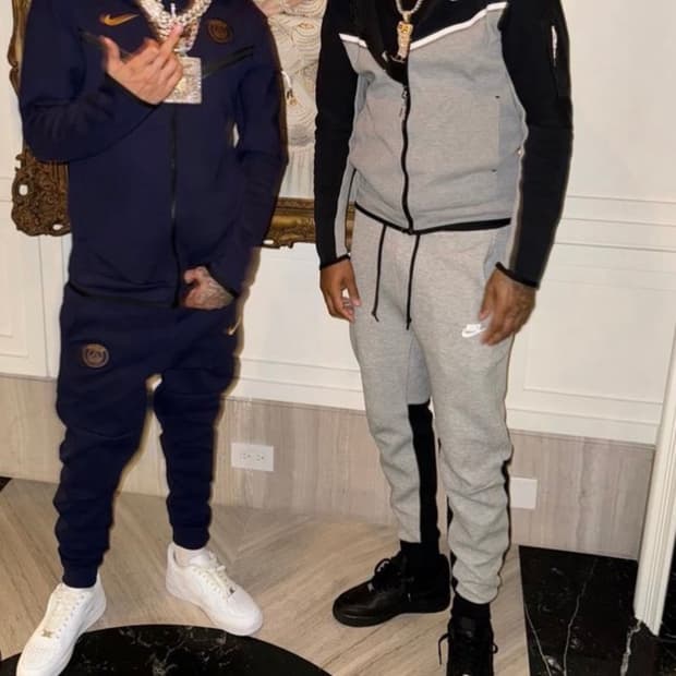 나이키 테크팩 블랙 다크 그레이