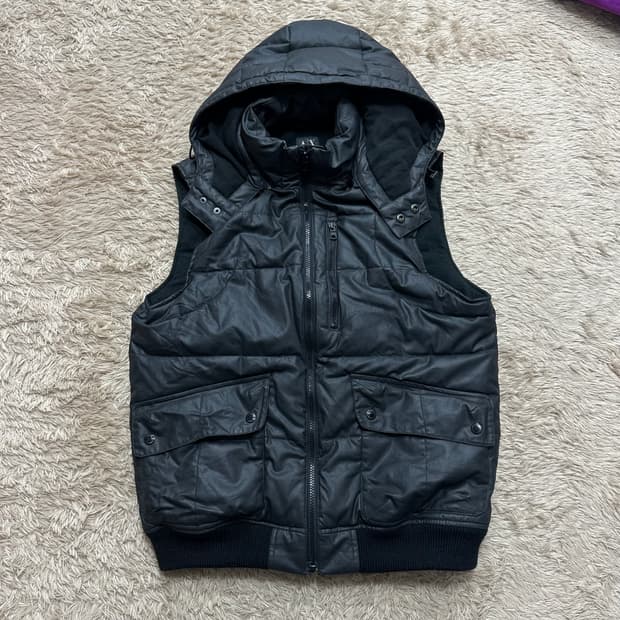 아르마니 익스체인지 코팅 후드 패딩조끼