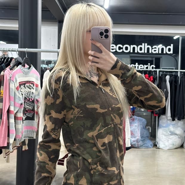 히스테릭 글래머 카모플라쥬 패턴 집업 후드티