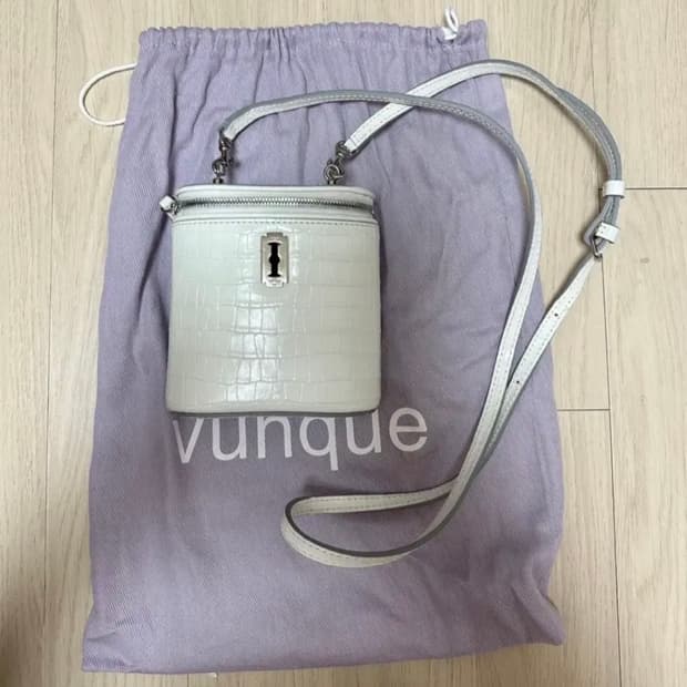 분크 vunque 미니 화이트 백