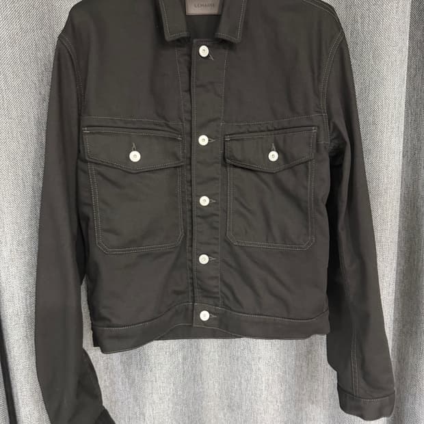 르메르 25fw 자켓 48사이즈