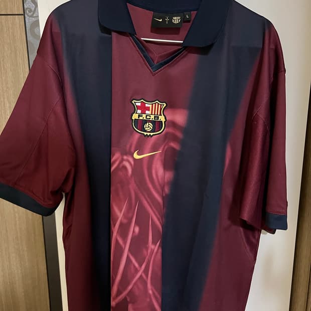 바르셀로나 트래비스스캇 저지 L