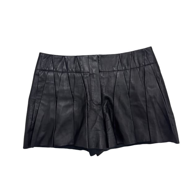 Alexander Wang ์๋ ์ฐ๋์ ๋ ๋ ์ผ์ธ
