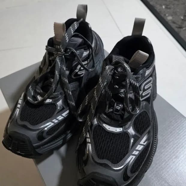 발렌시아가 6xl 42사이즈(밑창보강)