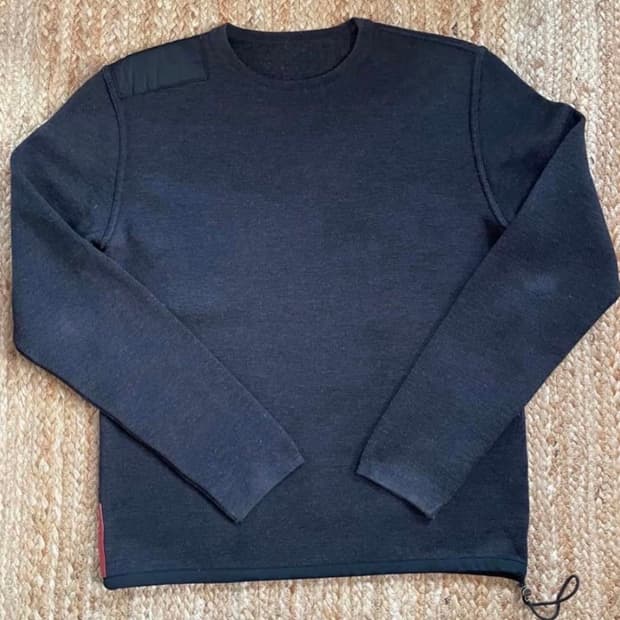 프라다 스포츠 니트