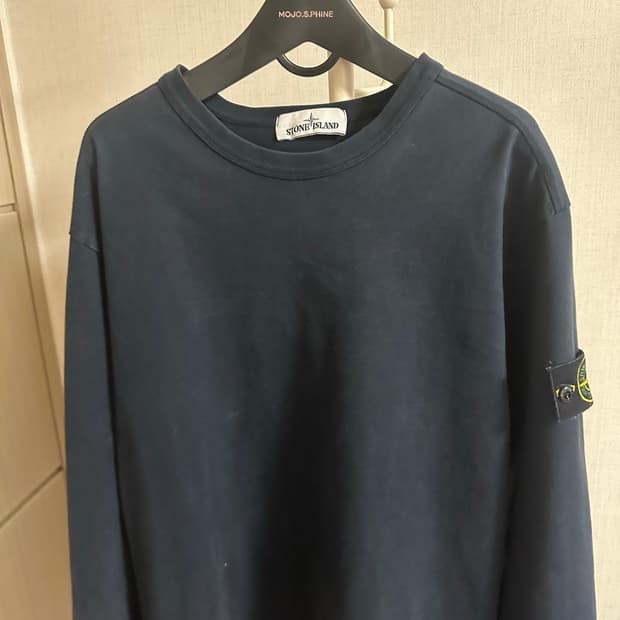 스톤 아일랜드 네이비 롱슬리브