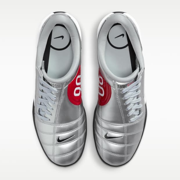 나이키 토탈 90 실버 240