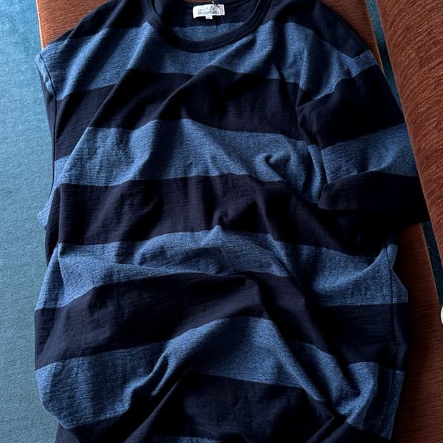Natural cotton border stripe t-shirt