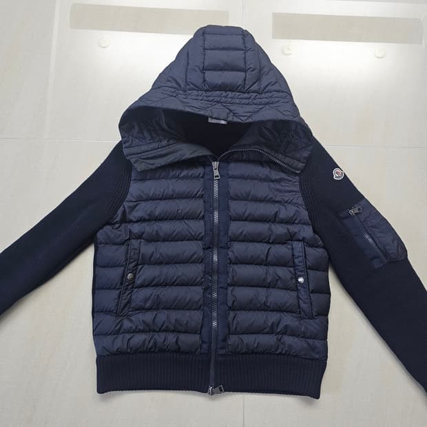 몽클레어 니트패딩 김현우 m