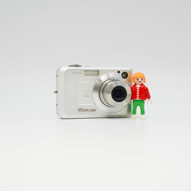 Casio Exilim EX-Z750 (카시오 엑슬림 EX-Z750) 