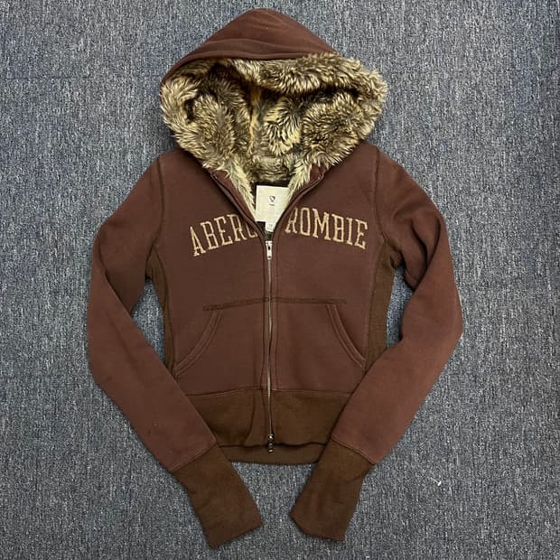 아베크롬비 울프죠 브라운