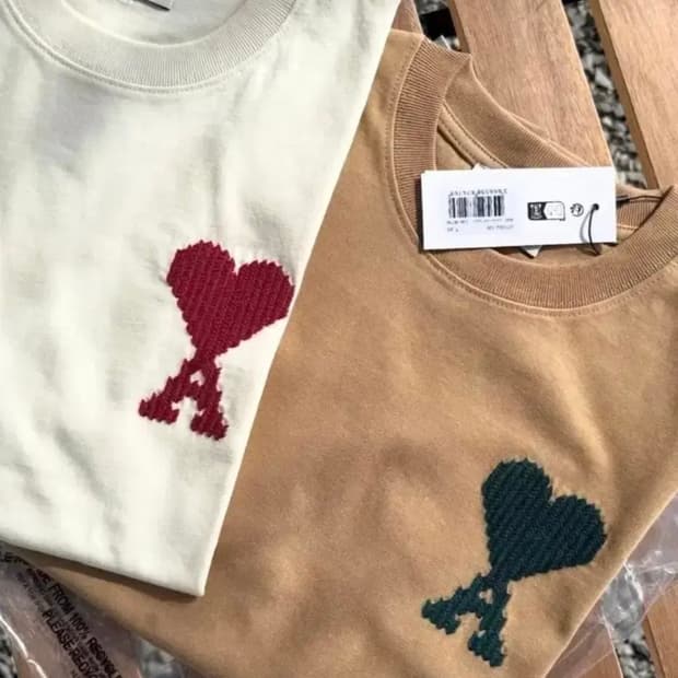 아미 빅로고 반팔티 베이지/아이보리 새상품