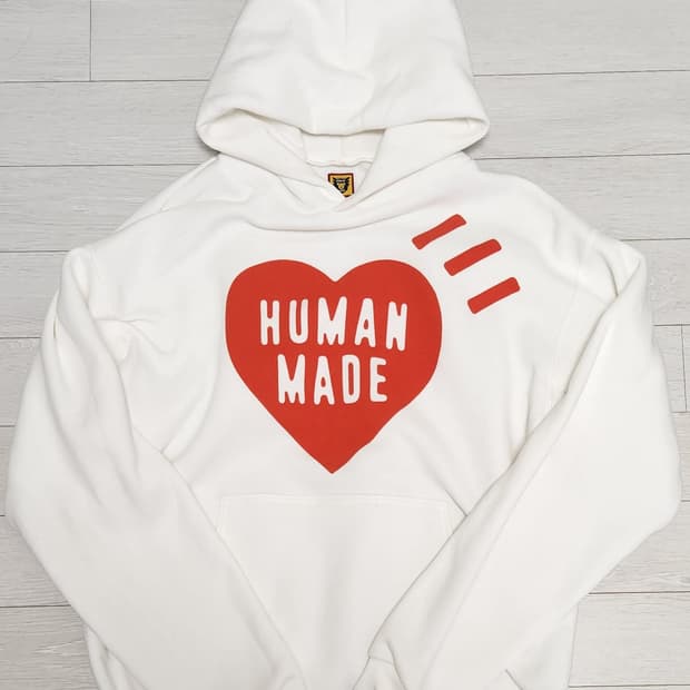 휴먼메이드 하트로고 화이트 후드티