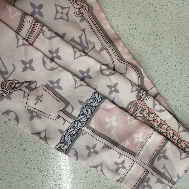 루이비통 모노그램 방도 스카프
