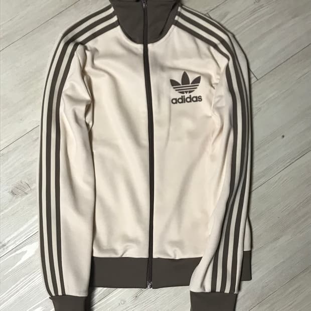 아디다스 베켄바우어 트랙탑 원더 화이트 트레이스 브라운