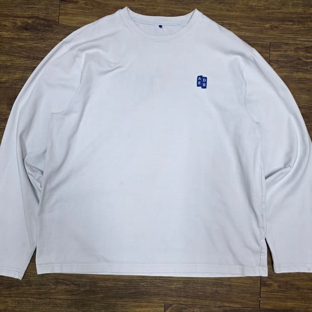 아더에러 시그니피컨트 롱슬리브