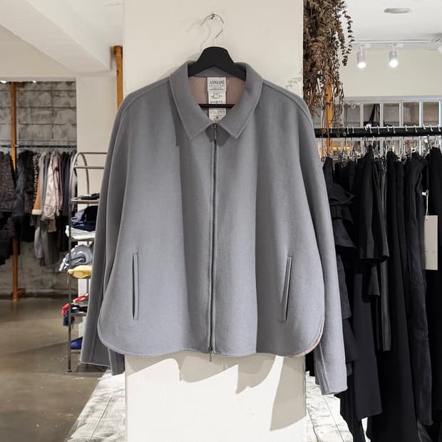 아르마니 컬렉션 그레이 포켓 카라 집업