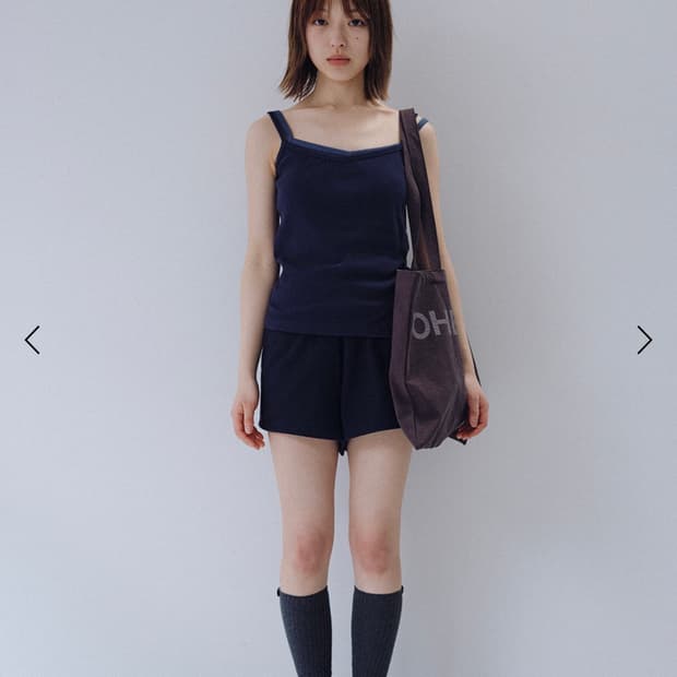 새상품 오헤시오 골지 브이넥 슬리브리스 블루