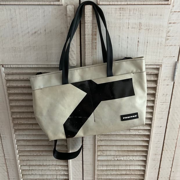 프라이탁 화이트 판매