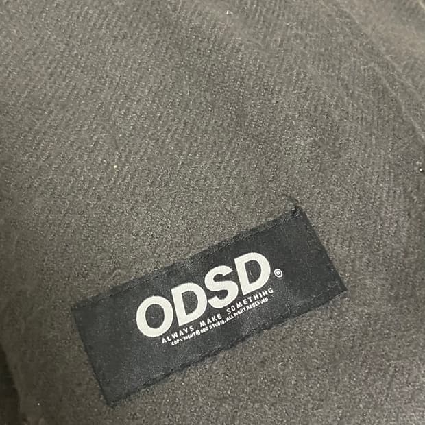 오드스튜디오 베이직 머플러 블랙