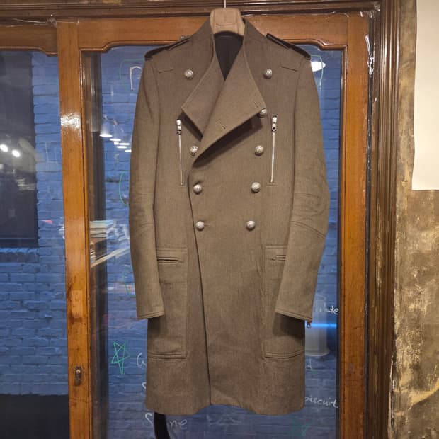 발망 아카이브코트