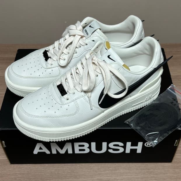 나이키 엠부쉬 에어포스 1  [260]