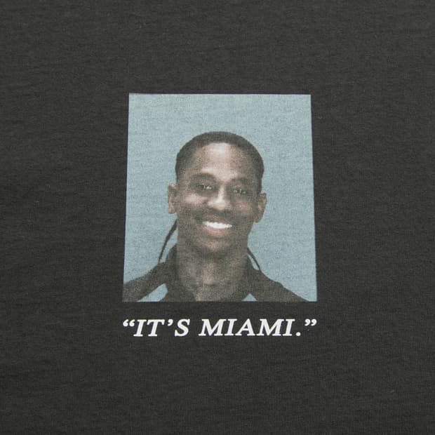 "IT'S MIAMI" 트래비스 스캇 머그샷 티셔츠