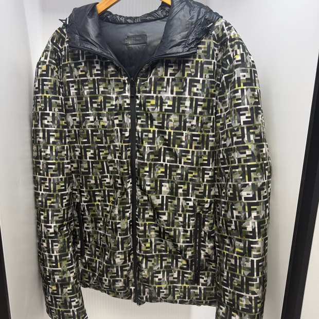 펜디 리버서블 카모 윈드브레이커 패딩 52