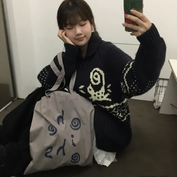 오헤시오 캣 그래픽 코위찬 집업 가디건 네이비