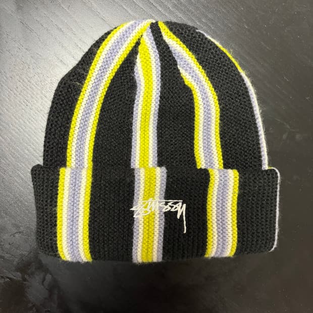 스투시 스트라이프 비니