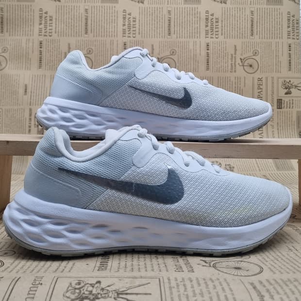 나이키 레볼루션6 여성운동화240