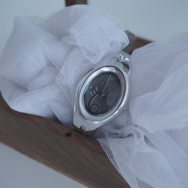 eeespace space watch [charcoal]