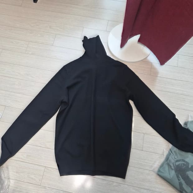 East harbour Surplus (캐시미어100%)