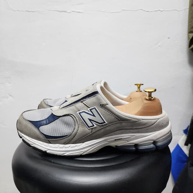 뉴발란스 2002R 뮬 레인 클라우드 290